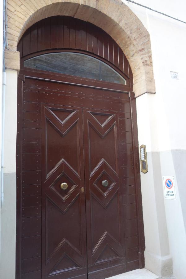 Central- Views - Air Conditioning - Easy Parking -Self Check In Perugia Exteriör bild